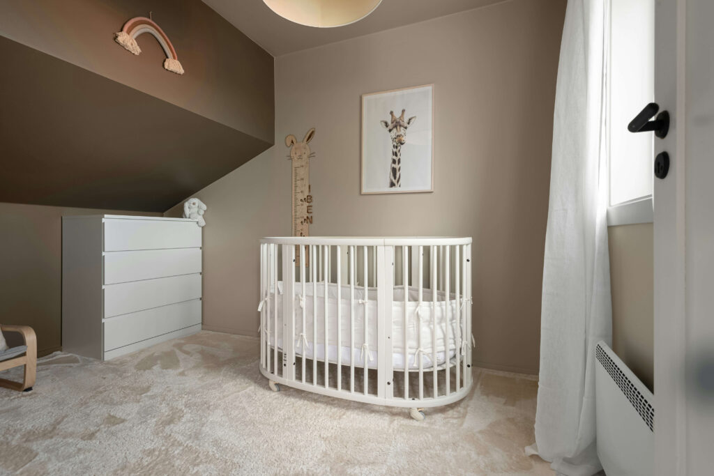 A baby crib with organic bedding