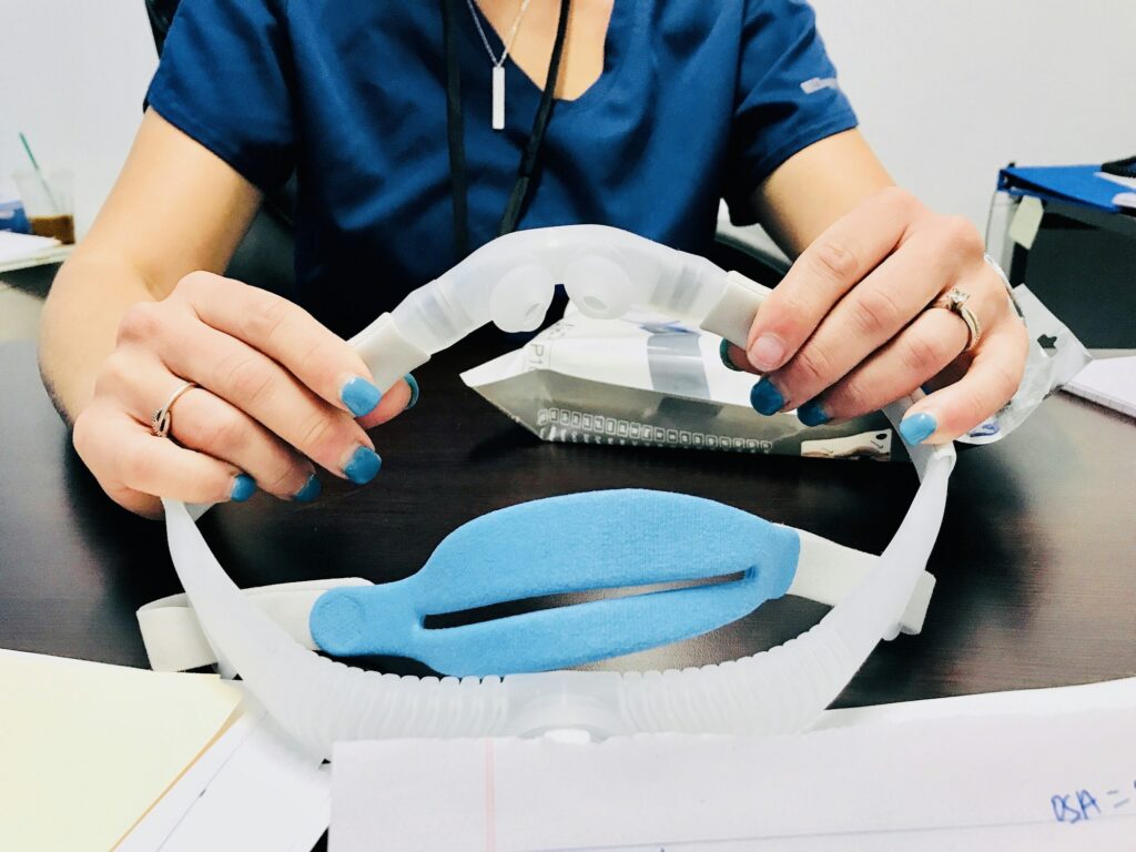 Understanding Sleep Apnea. Diagnosis and Treatment.